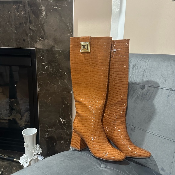 KATY  PERRY Faux Leather High Boots - Picture 2 of 5